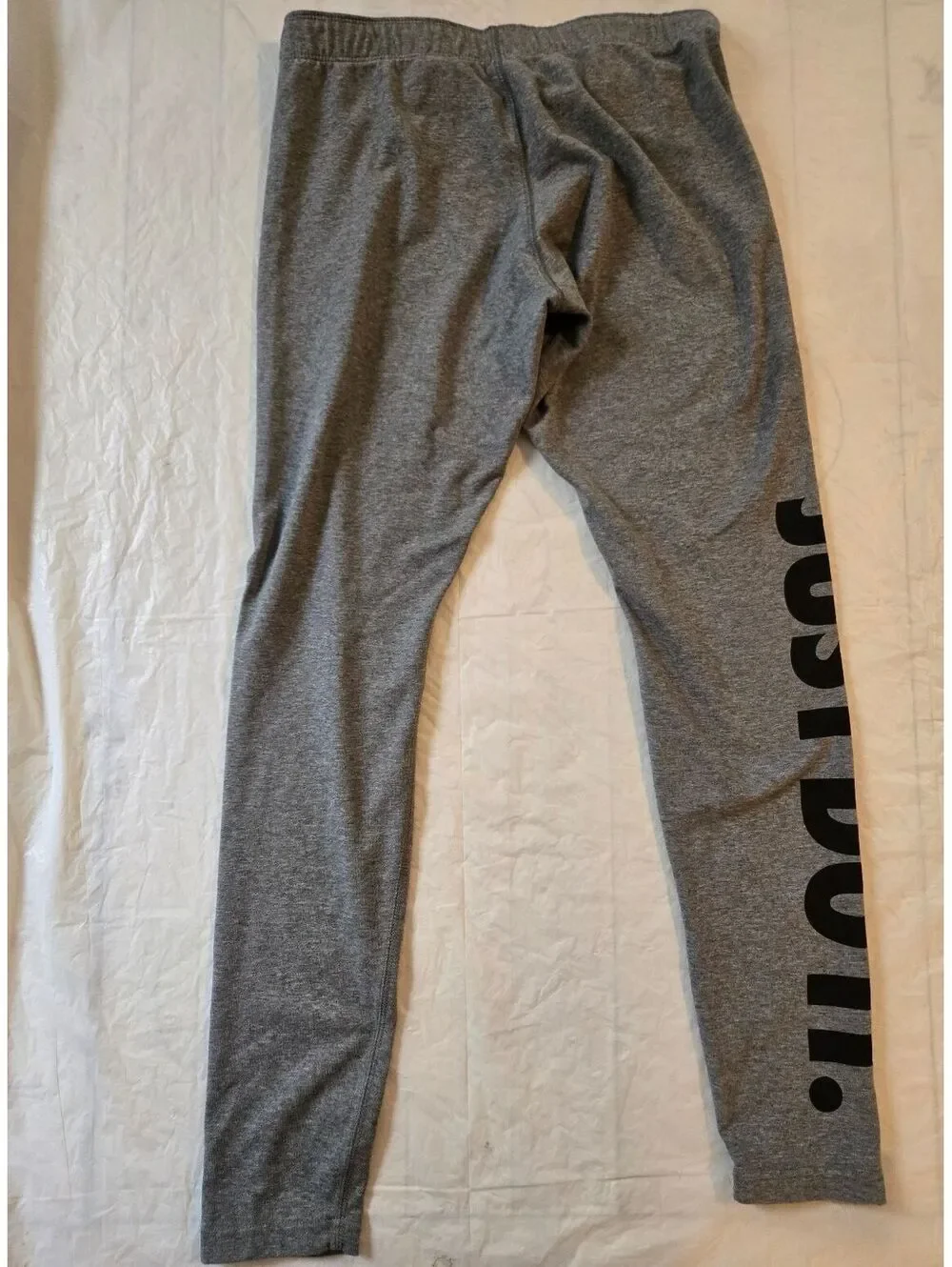 Nike Just Do It Gray Leggings – Women’s Size M